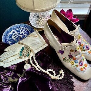 Elegant Floral Embroidered Heels